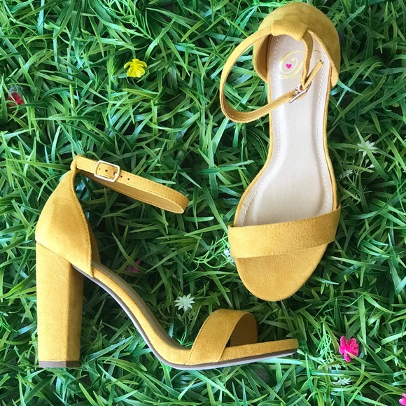 Delicious Shoes - 1 left! DELICIOUS Yellow Suede Ankle Strap HEEL 8